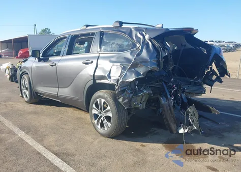 2022 Toyota Highlander Xle из США, поврежденный, VIN 5TDGZRBH8NS217814